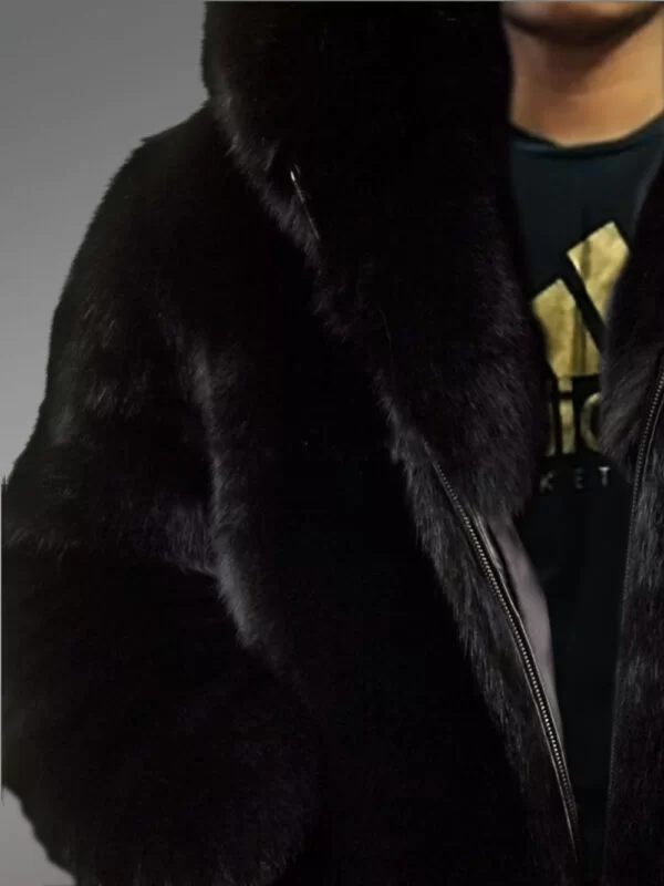 Mens Oversized Fox Fur Coat Makes One Look Chic - Image 5