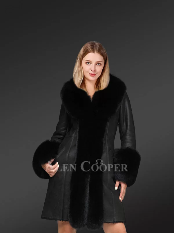 Sheepskin and Polar Fox Fur Coat - Image 4