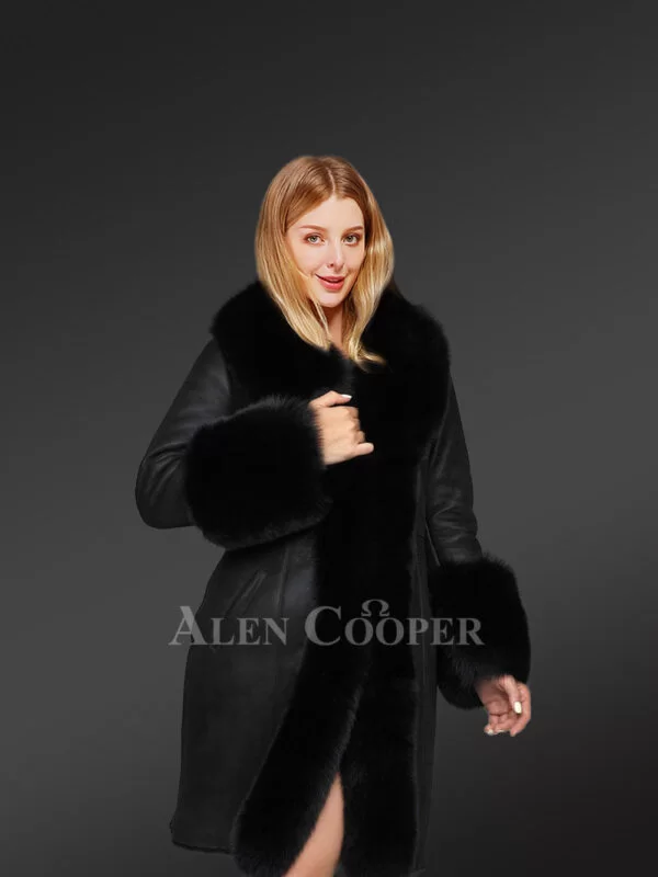 Sheepskin and Polar Fox Fur Coat - Image 3
