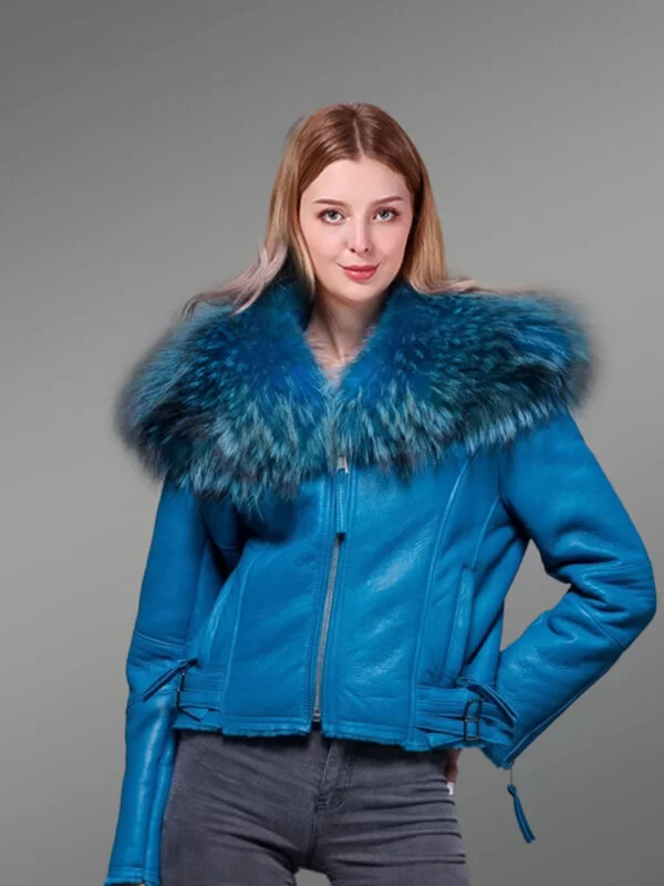 Short blue shearling jacket for women - Image 2