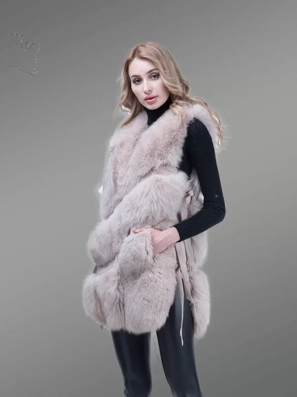 Stylish Fox Fur Vest for Women - Image 2