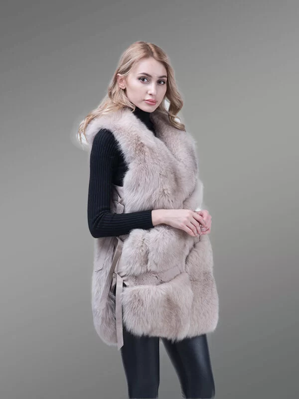 Stylish Fox Fur Vest for Women - Image 4