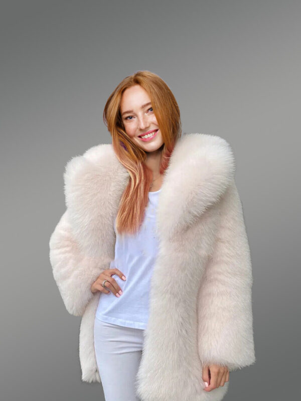 Long Blazer in Fox Fur in Snow White - Image 2