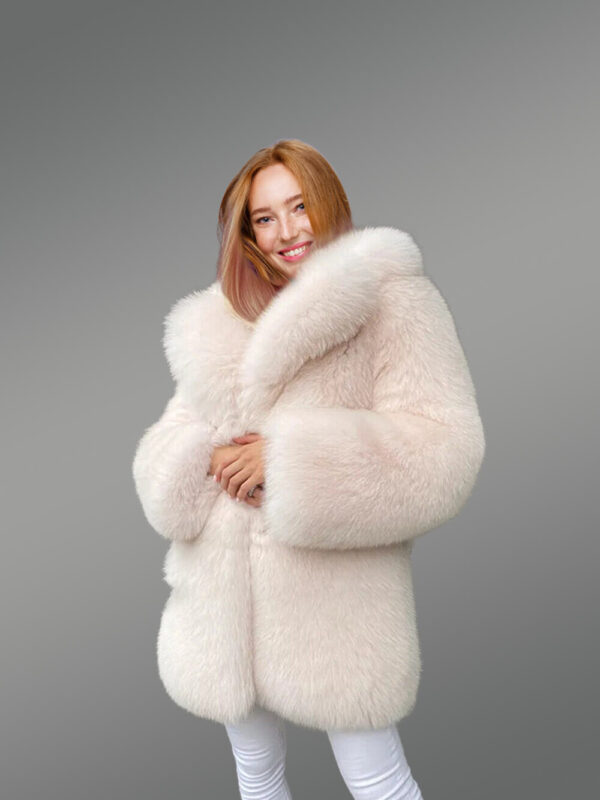 Long Blazer in Fox Fur in Snow White - Image 6