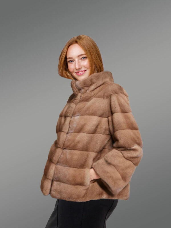Womens Short Mink Fur Jacket – Trendy Looks with Optimum Comfort - Image 2
